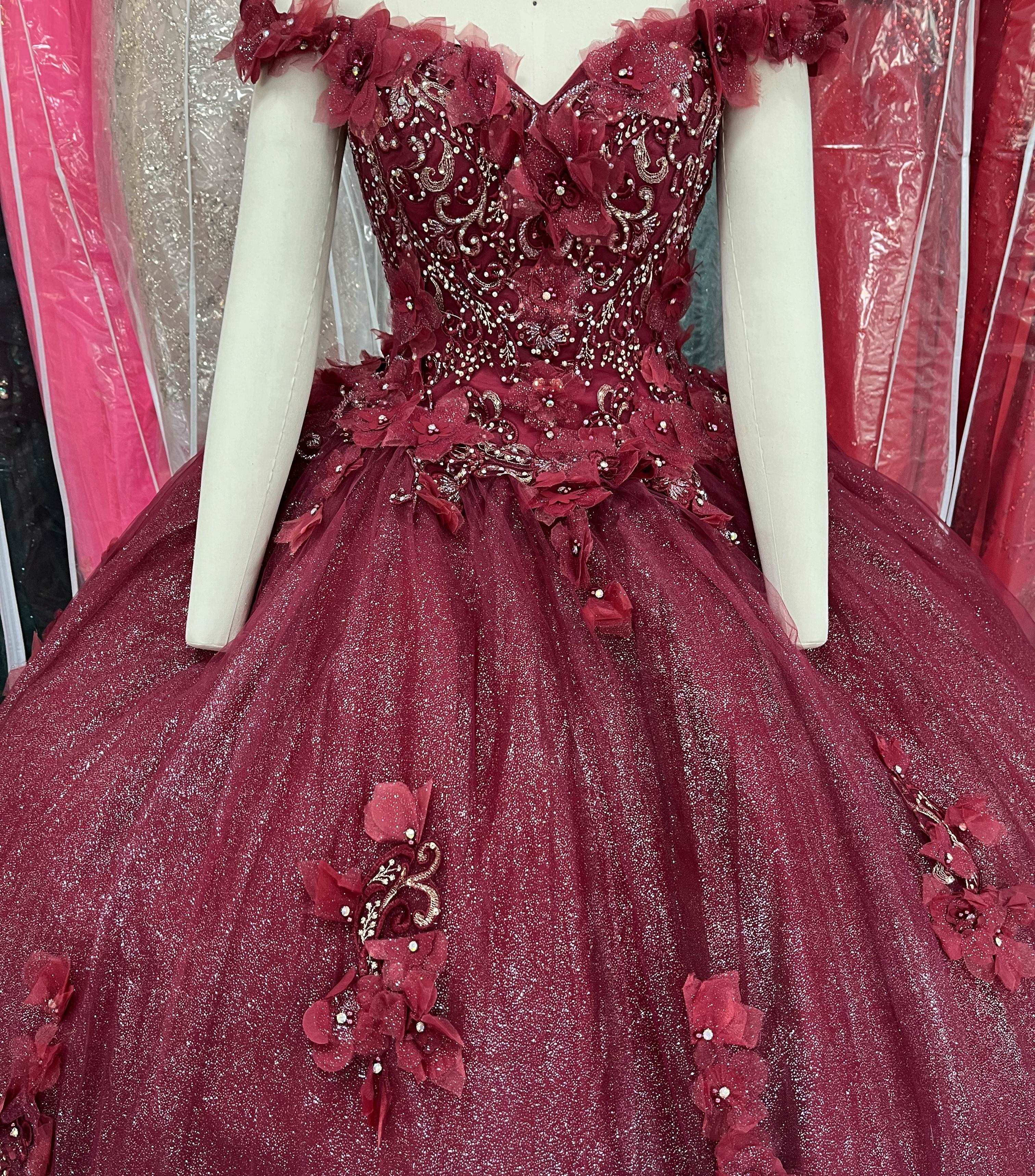 Fine gowns, 3D embroidery, weave dreamy tales.