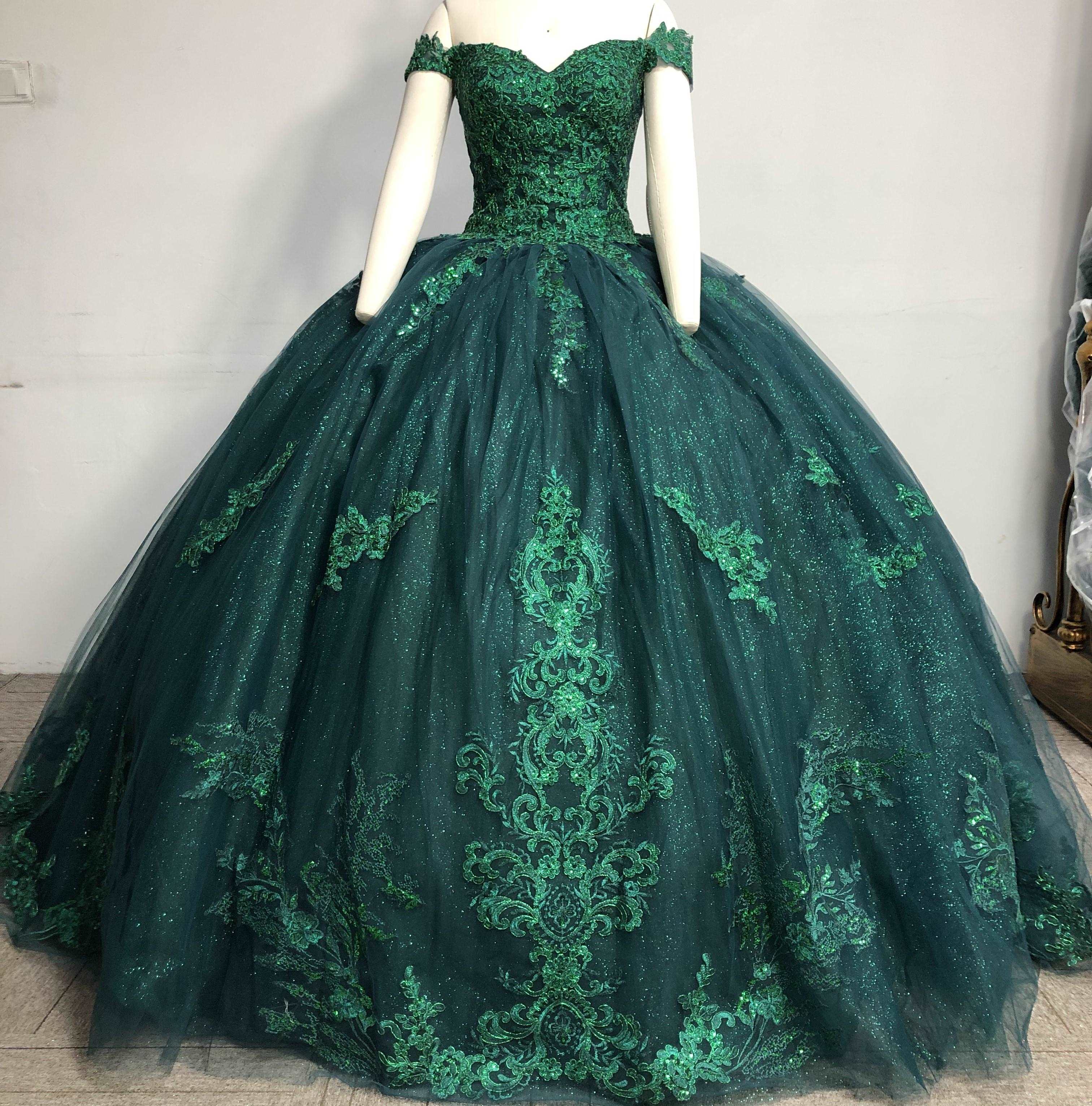 Fine gowns, 3D embroidery, weave dreamy tales.
