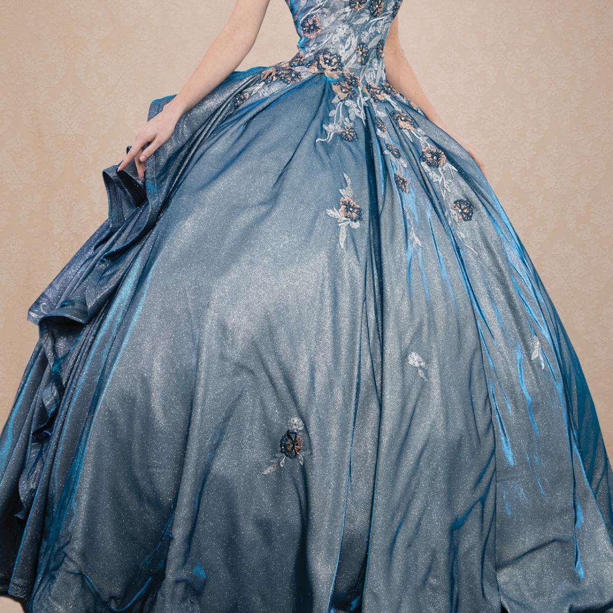 Fine gowns, 3D embroidery, weave dreamy tales.