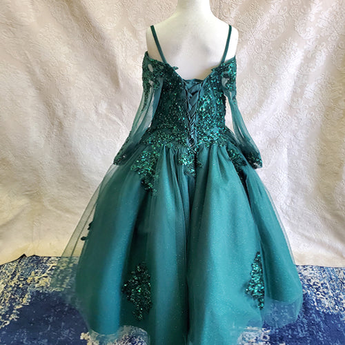 (K16) Beautiful Mini Quinceanera Matched with (Live 8)