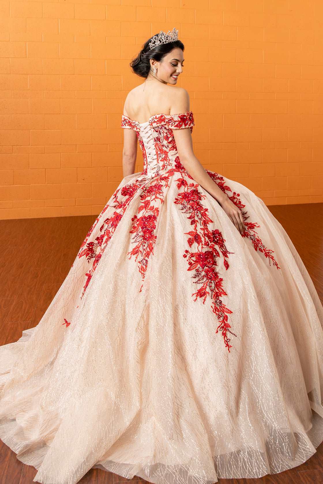Fine gowns, 3D embroidery, weave dreamy tales.