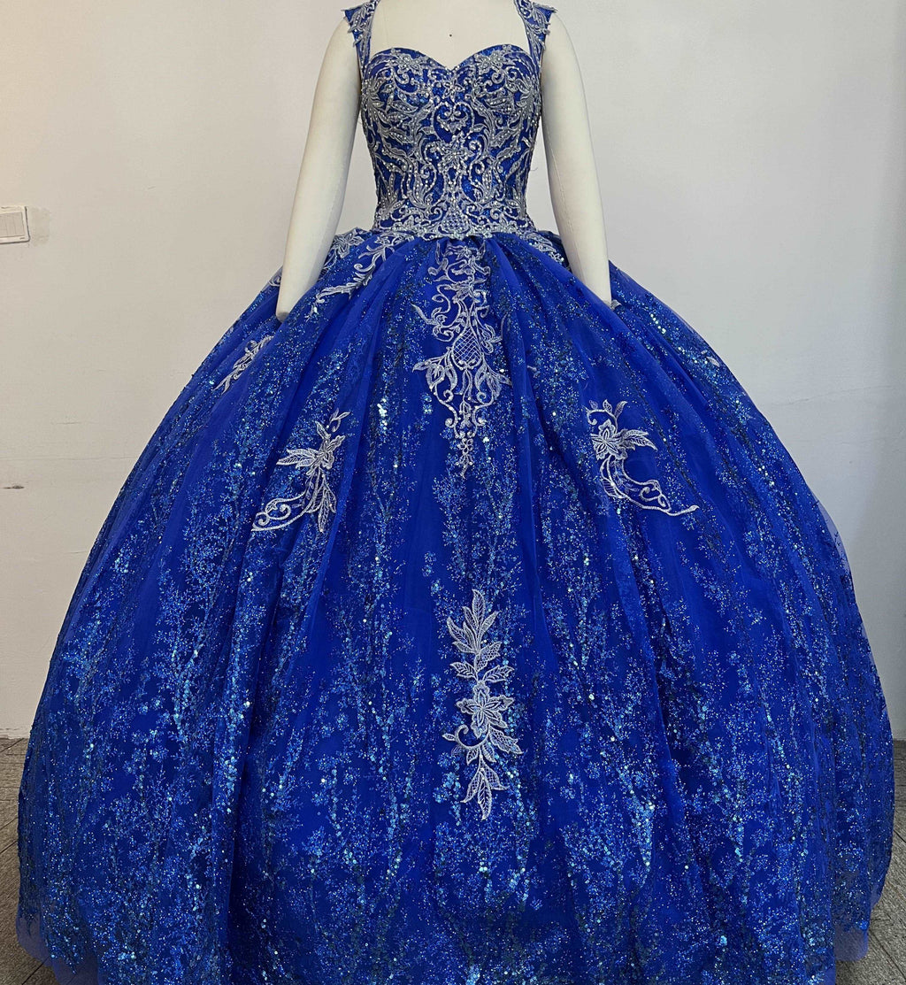Fine gowns, 3D embroidery, weave dreamy tales.