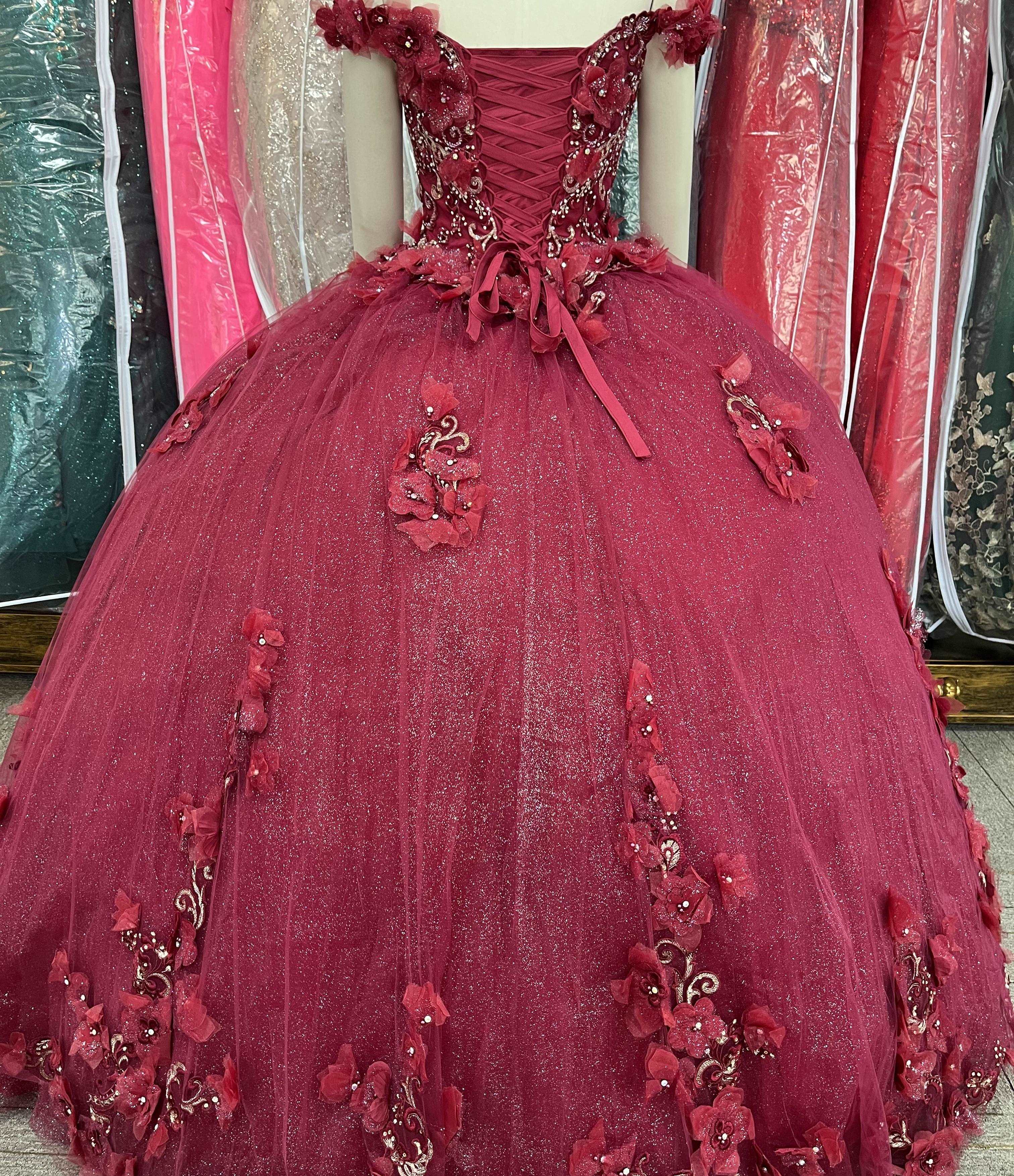Fine gowns, 3D embroidery, weave dreamy tales.