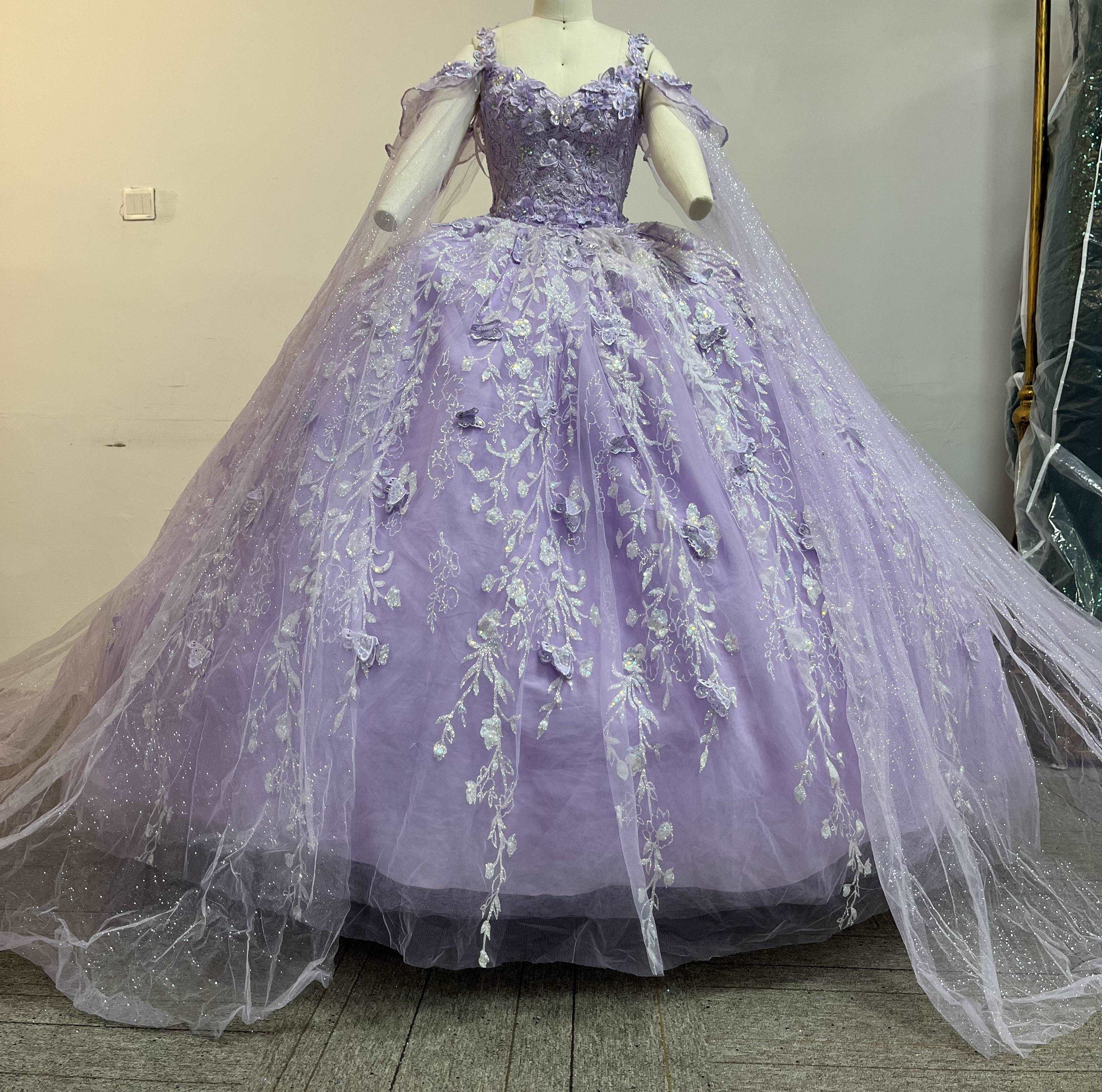 Fine gowns, 3D embroidery, weave dreamy tales.