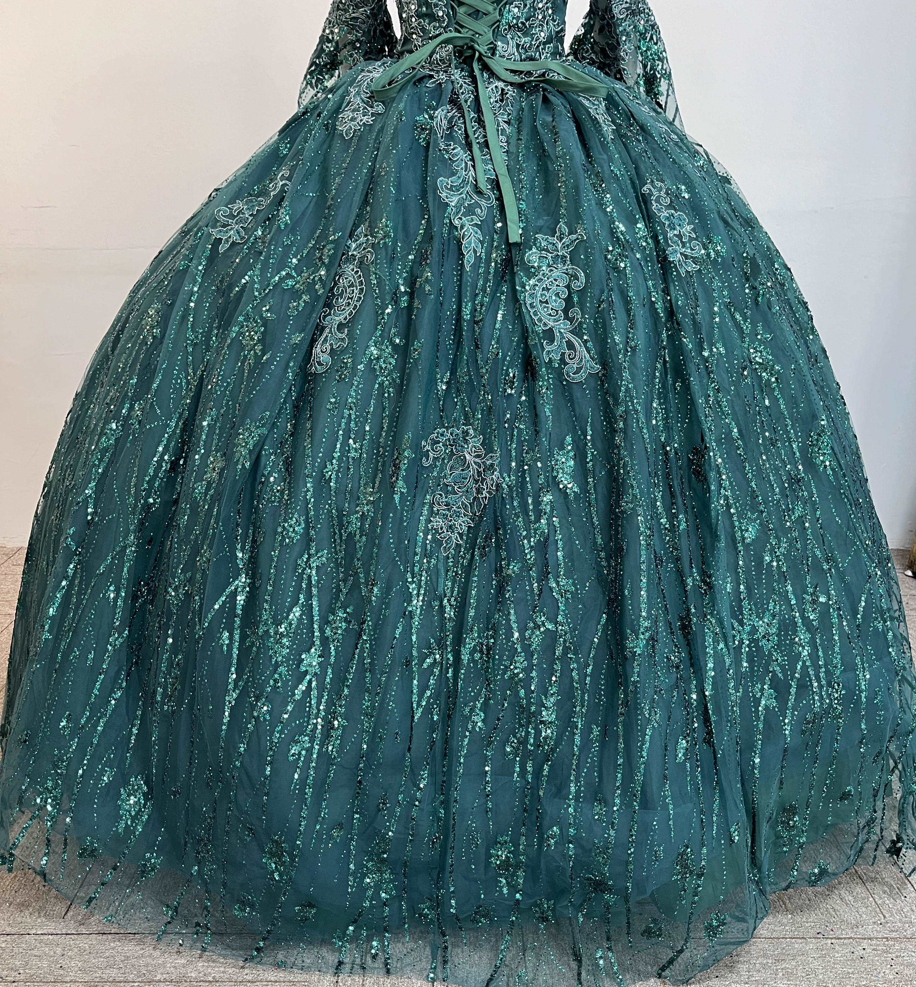 Fine gowns, 3D embroidery, weave dreamy tales.
