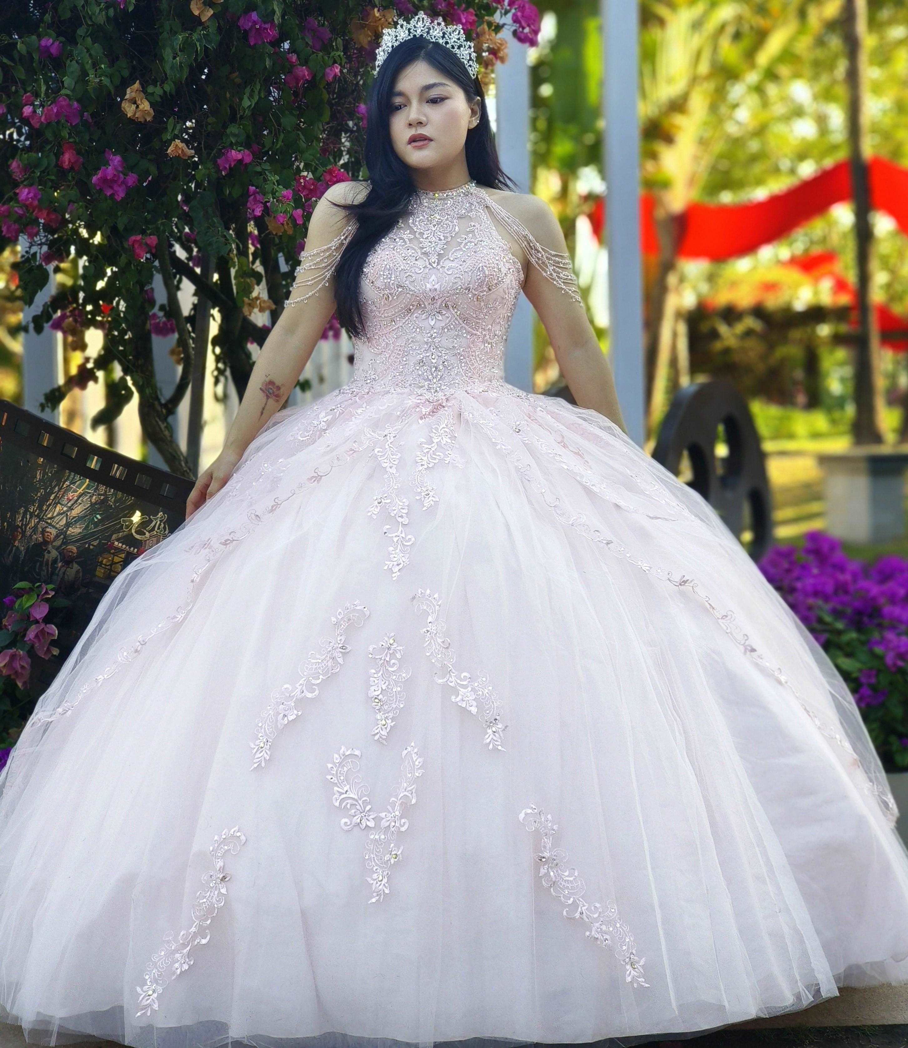 Adult gowns, tailored fit, eternal charm.