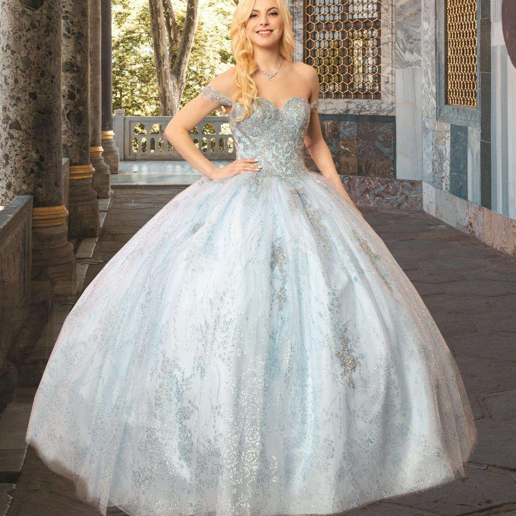 Fine gowns, 3D embroidery, weave dreamy tales.