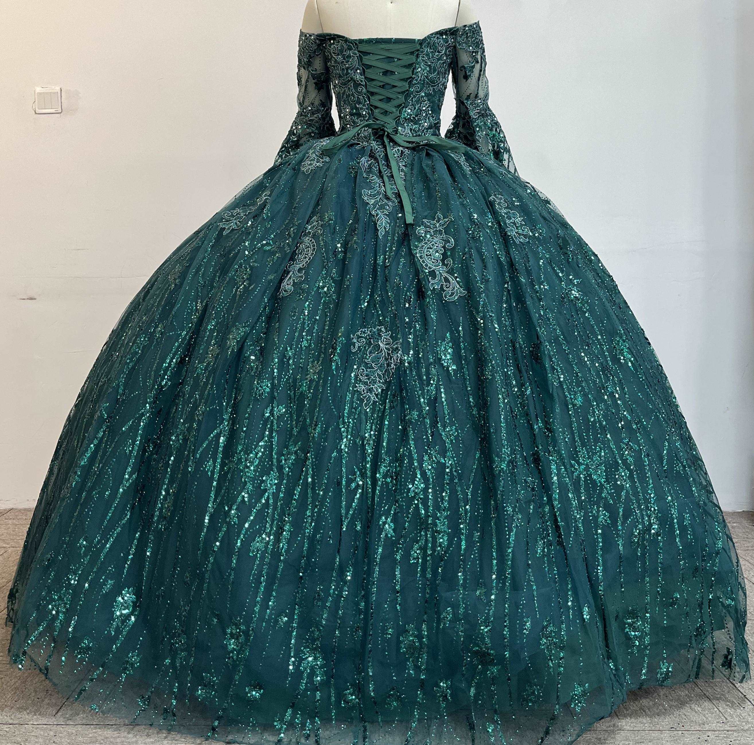 Fine gowns, 3D embroidery, weave dreamy tales.