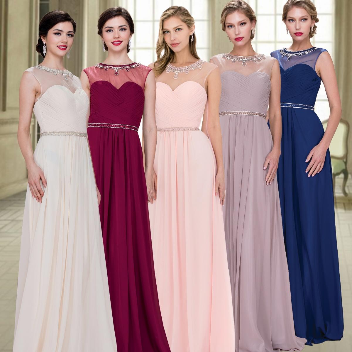 A beautiful gown, off-shoulder, reveals noble air.