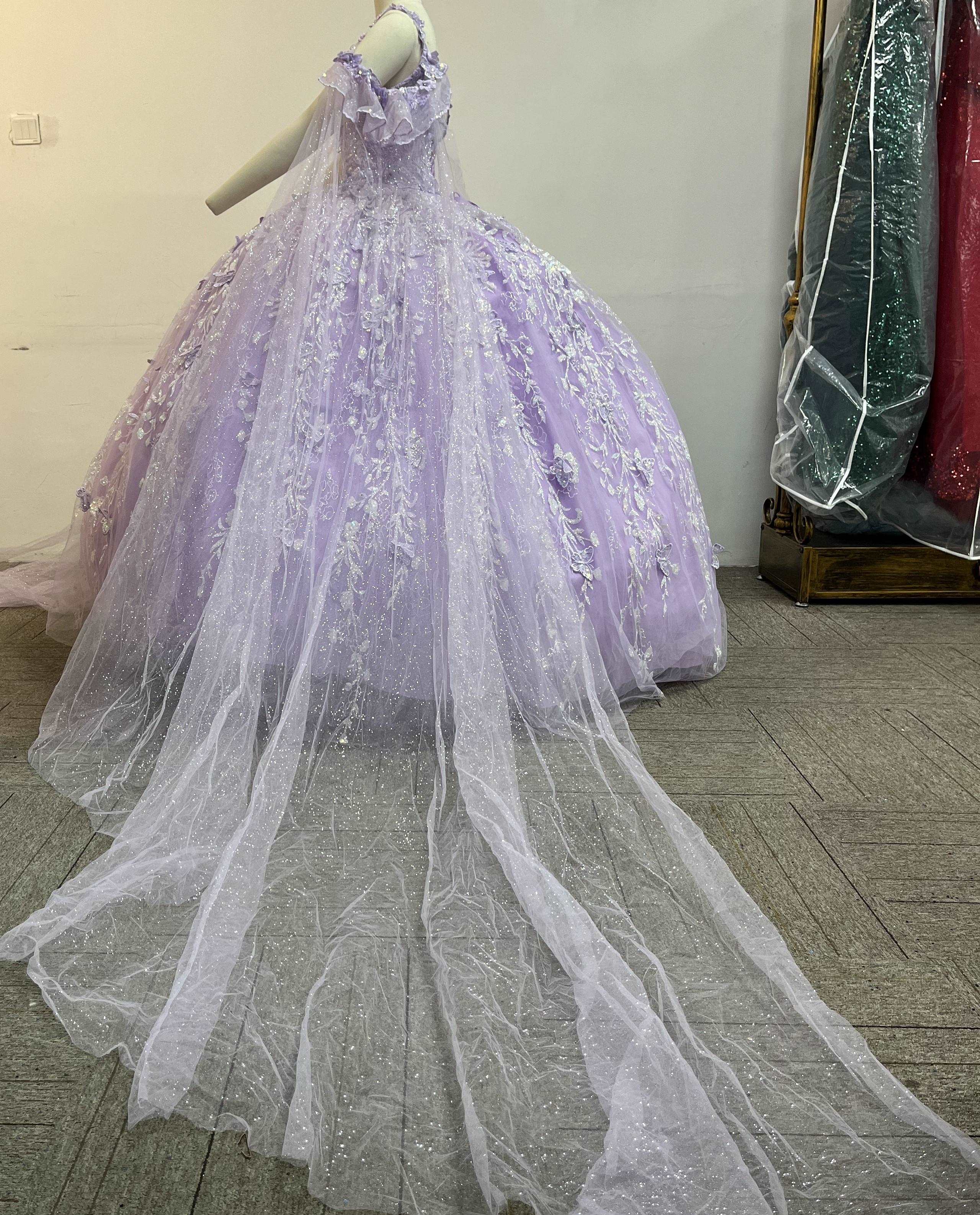 Fine gowns, 3D embroidery, weave dreamy tales.