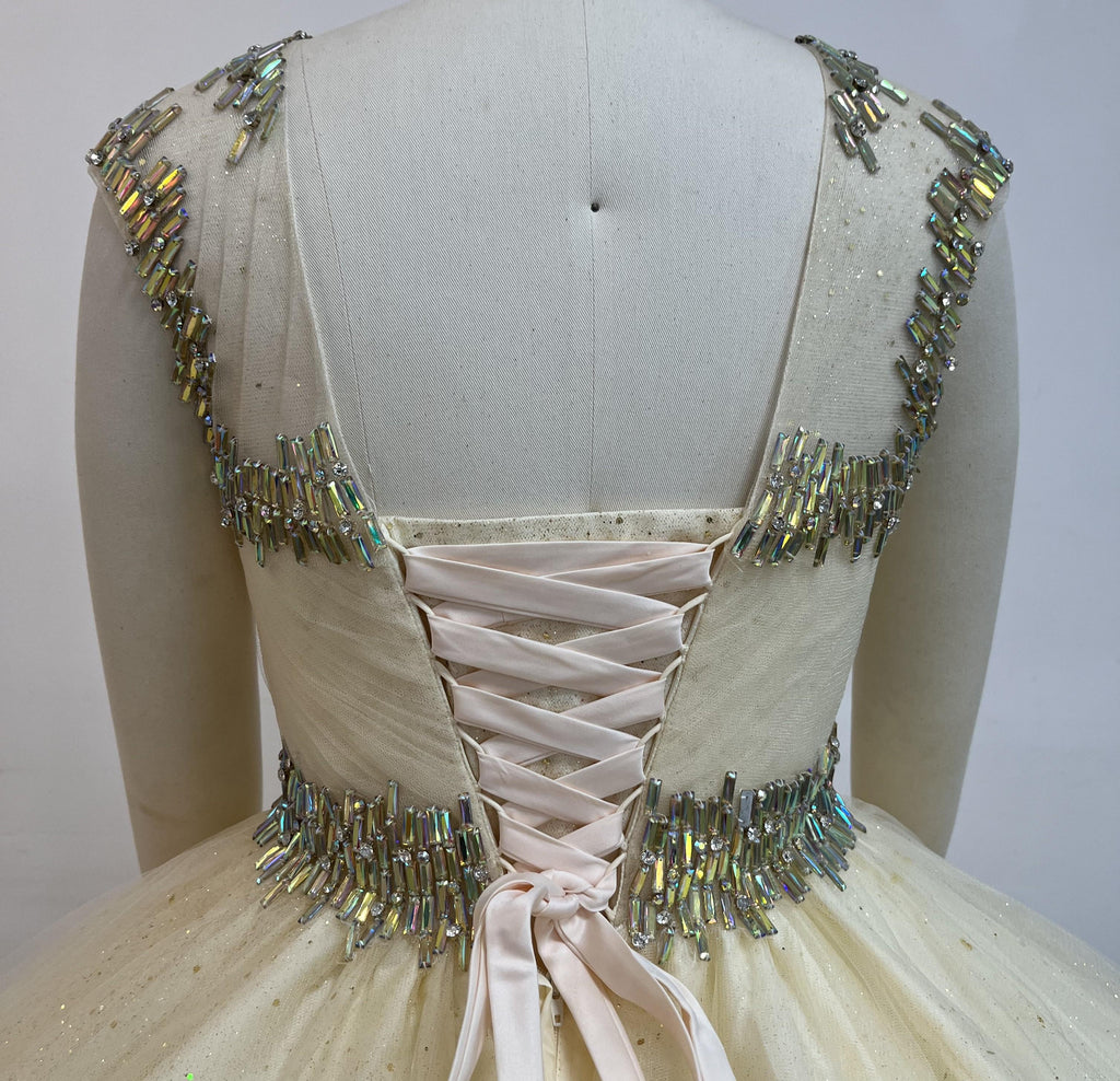 (LIVE 13) Gorgeous Short Gold Dress with Diamonds
