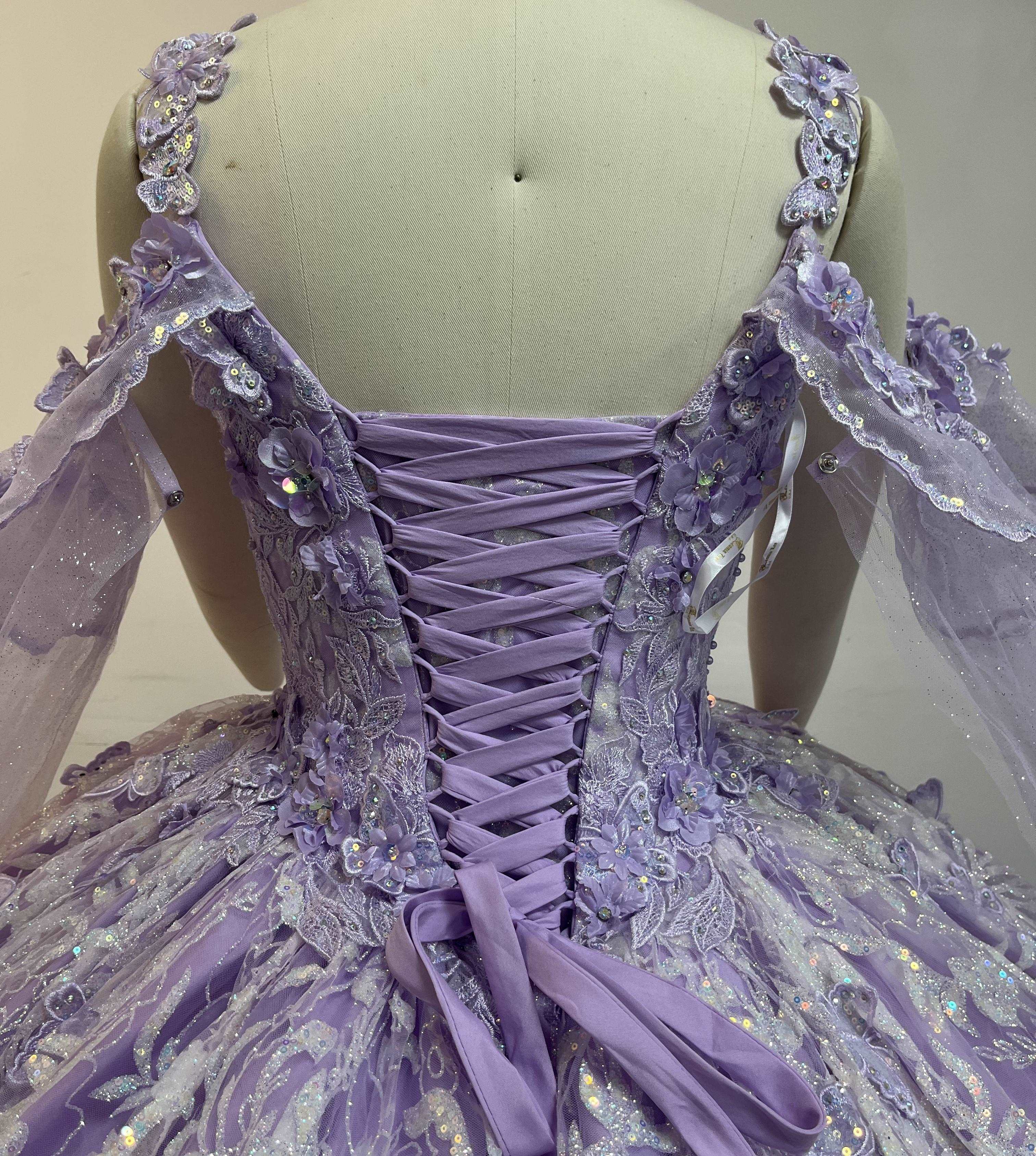 Fine gowns, 3D embroidery, weave dreamy tales.