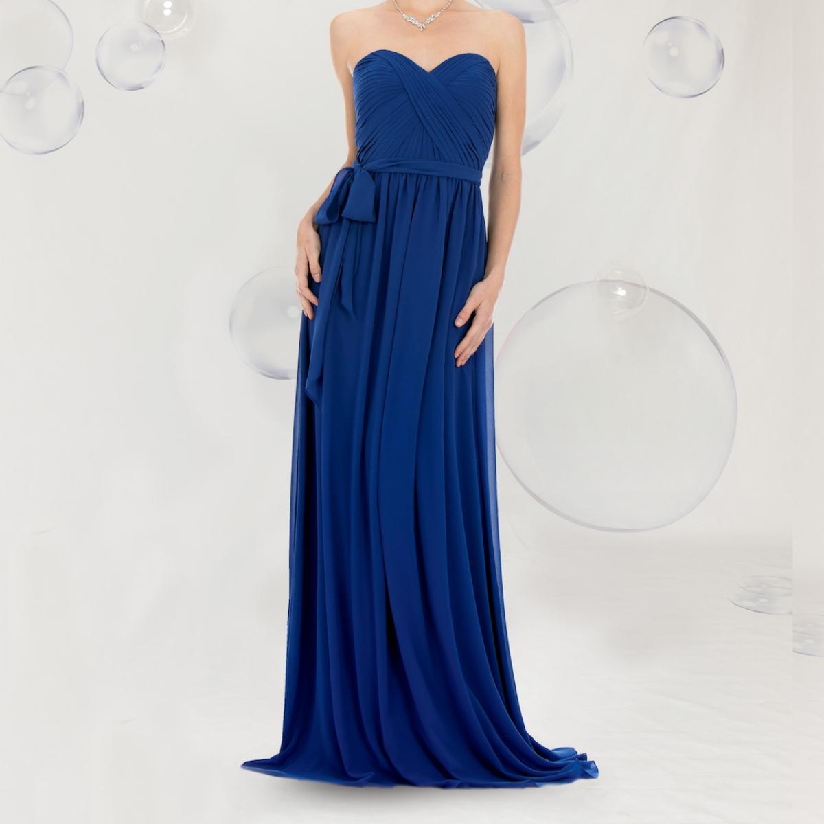 Adult gowns, tailored fit, eternal charm.