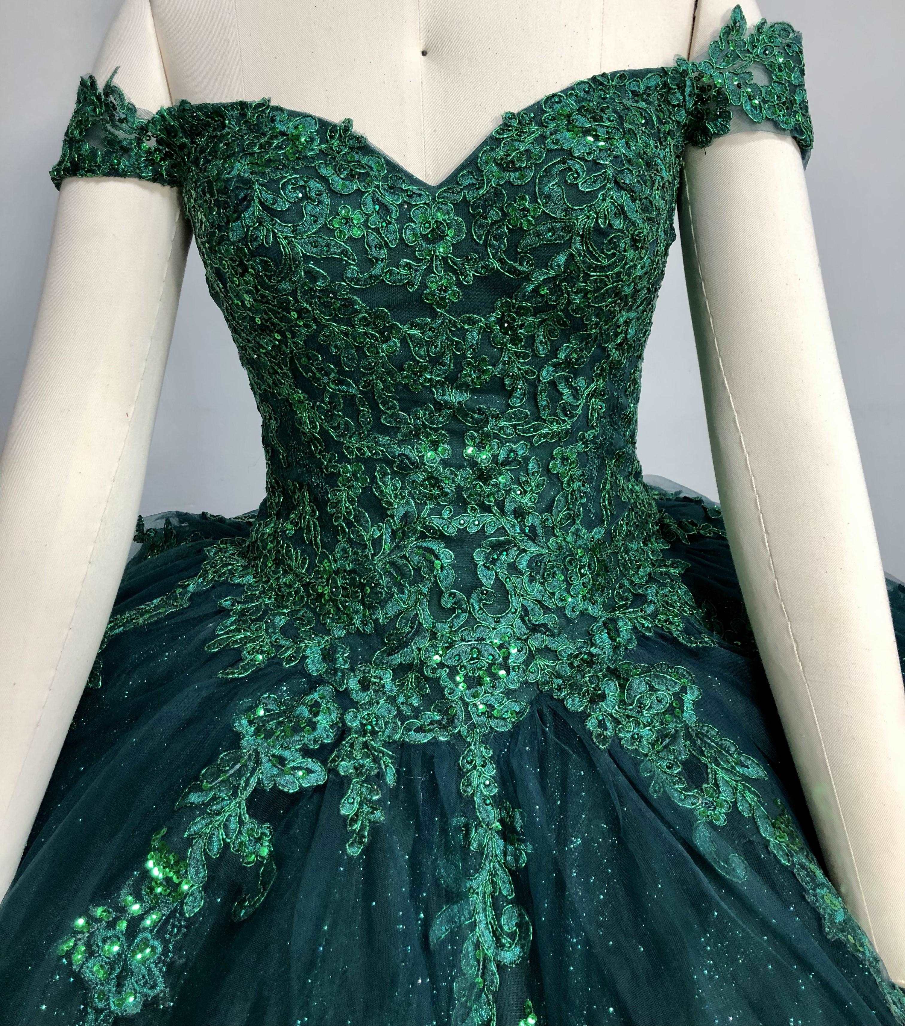 Fine gowns, 3D embroidery, weave dreamy tales.