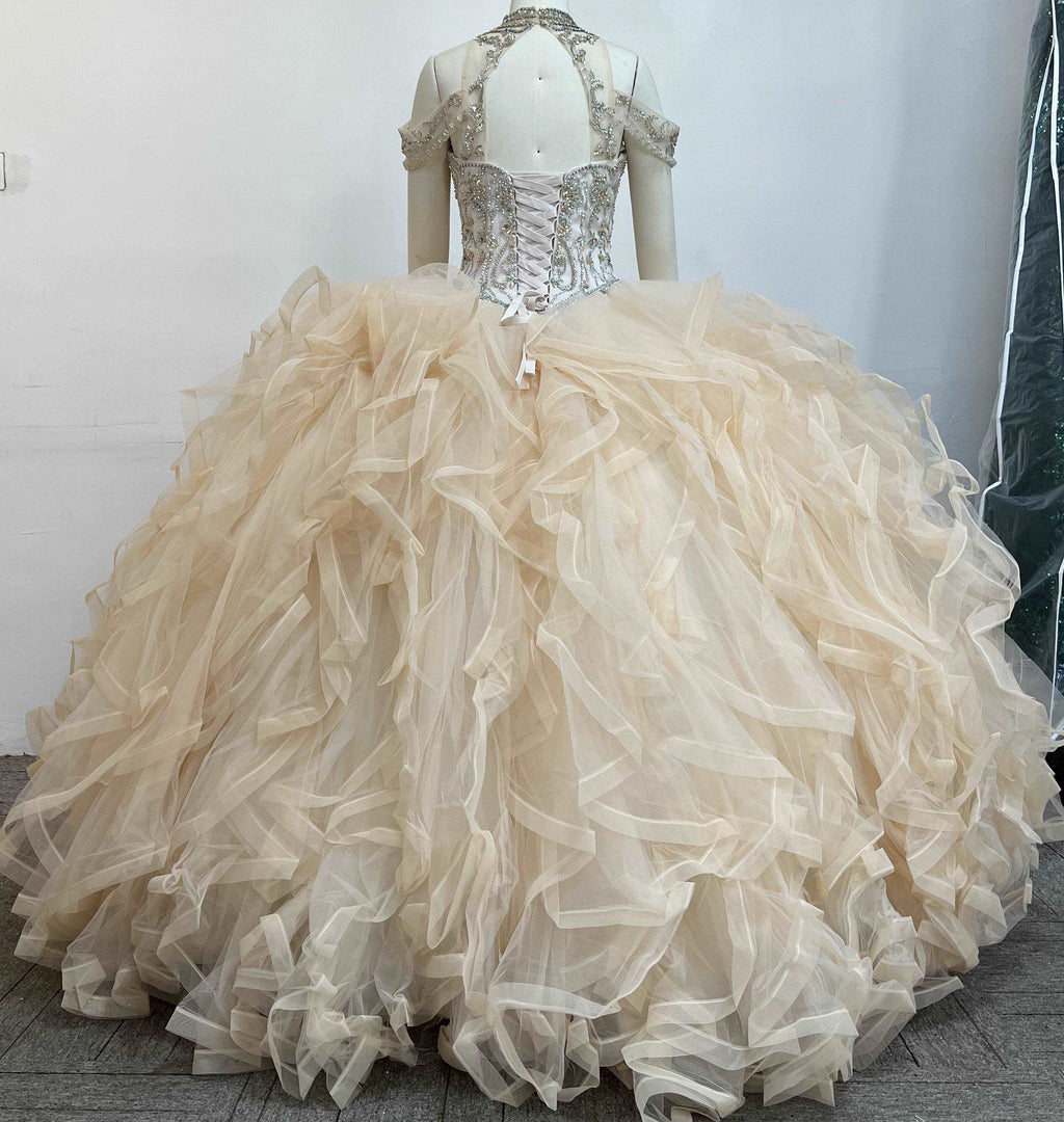 Fine gowns, 3D embroidery, weave dreamy tales.