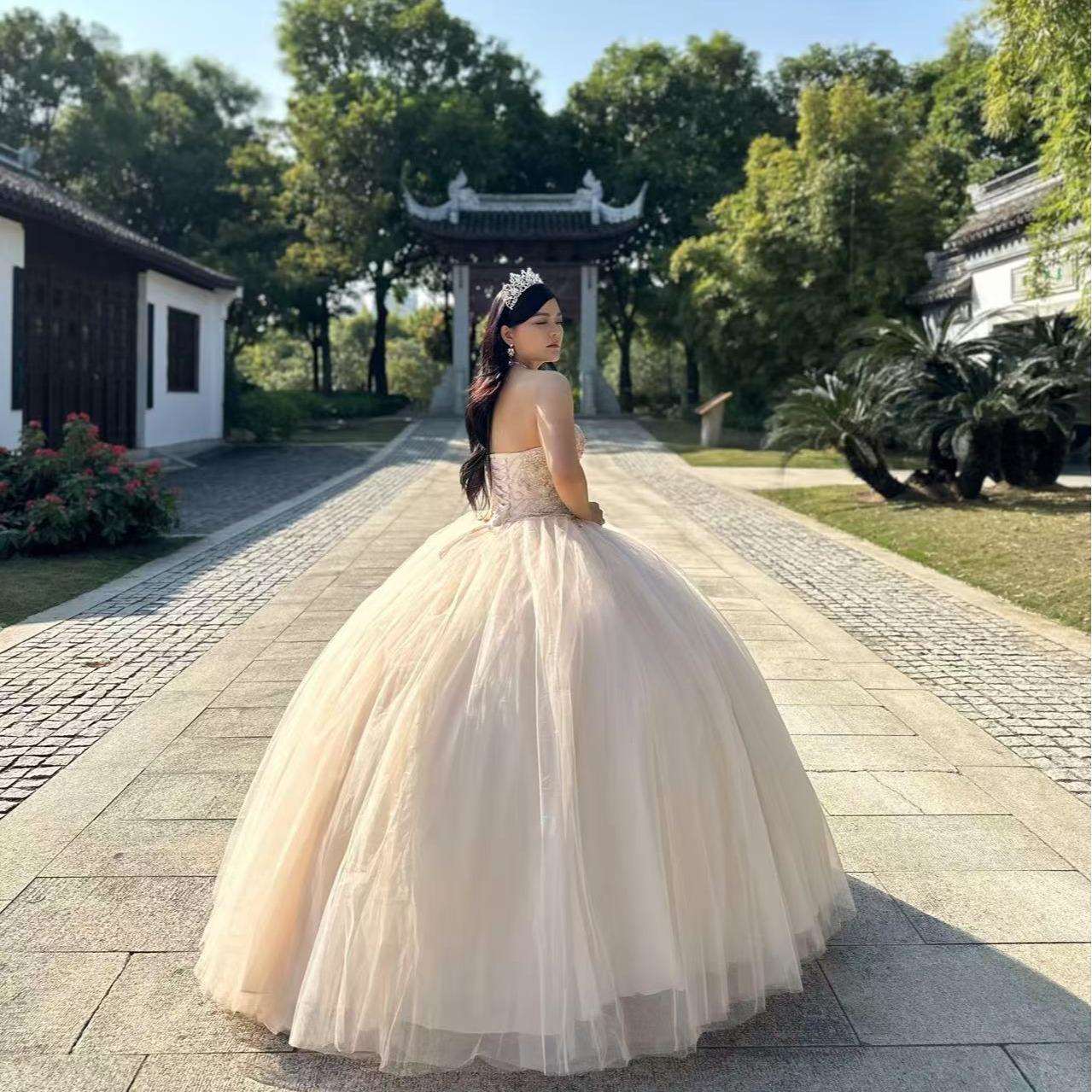 Fine gowns, 3D embroidery, weave dreamy tales.
