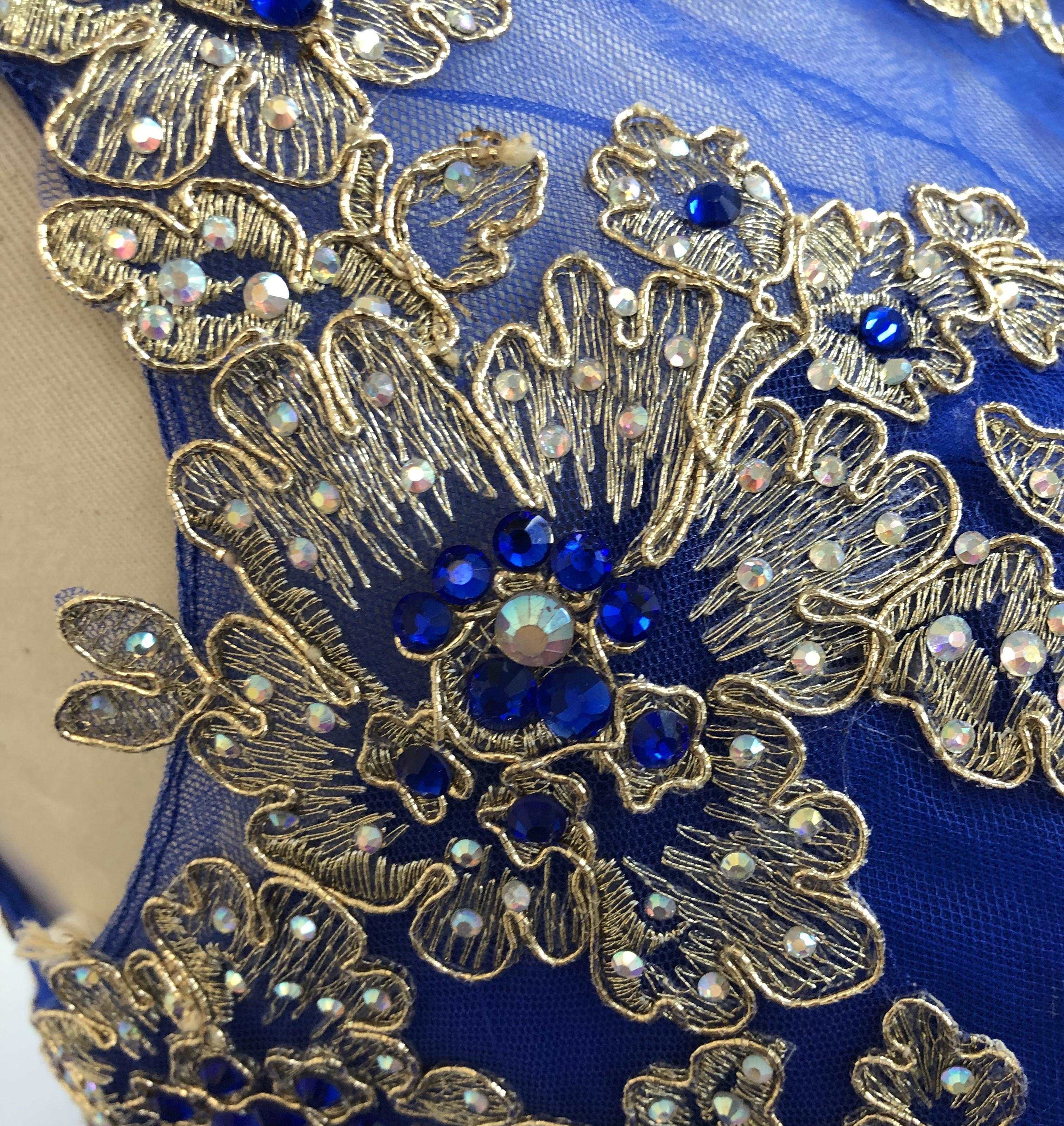 Fine gowns, 3D embroidery, weave dreamy tales.