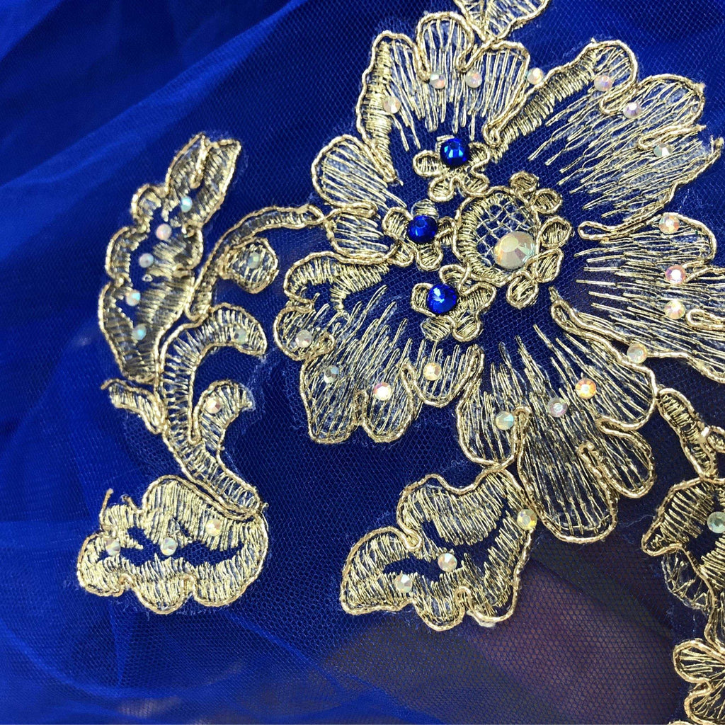 Fine gowns, 3D embroidery, weave dreamy tales.